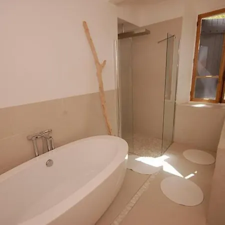 Sleeps 8 Pool Wifi Villa Ceyreste