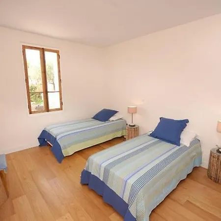 Sleeps 8 Pool Wifi