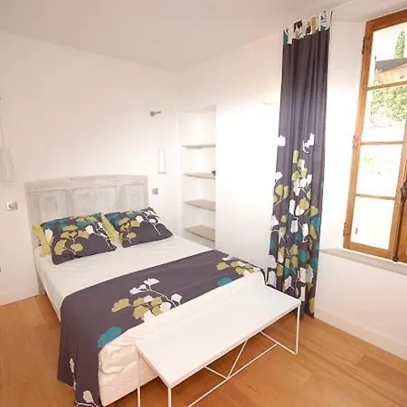 Sleeps 8 Pool Wifi Villa Ceyreste