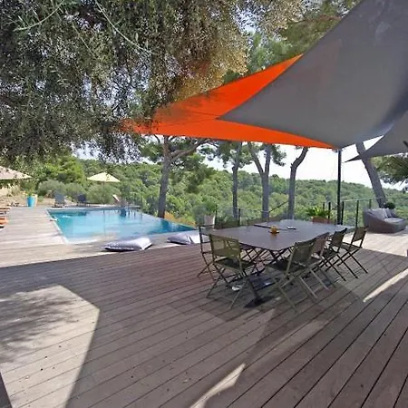 Sleeps 8 Pool Wifi *